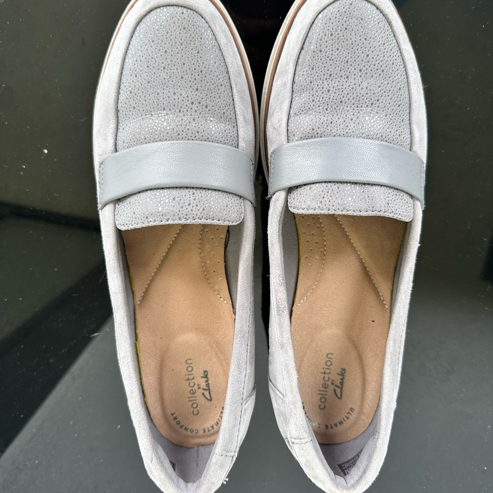 Clarks Women's Gray Loafers